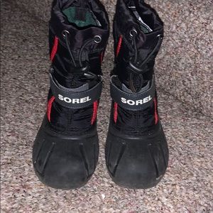 Toddler sorel winter boots SIZE 11